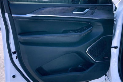 2023 Jeep Grand Cherokee L Overland