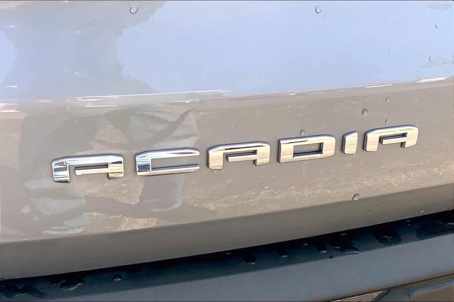 2025 GMC Acadia Elevation