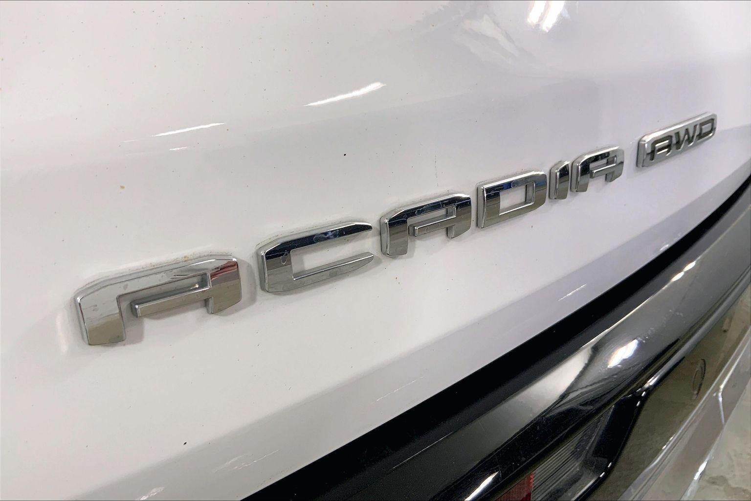 2024 GMC Acadia Denali