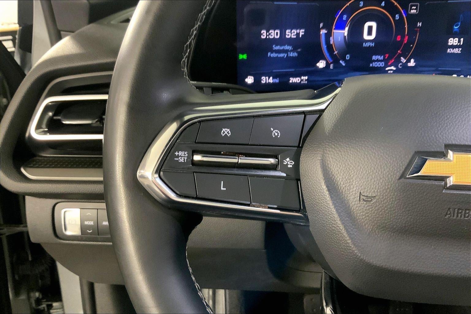 2024 Chevrolet Traverse LT