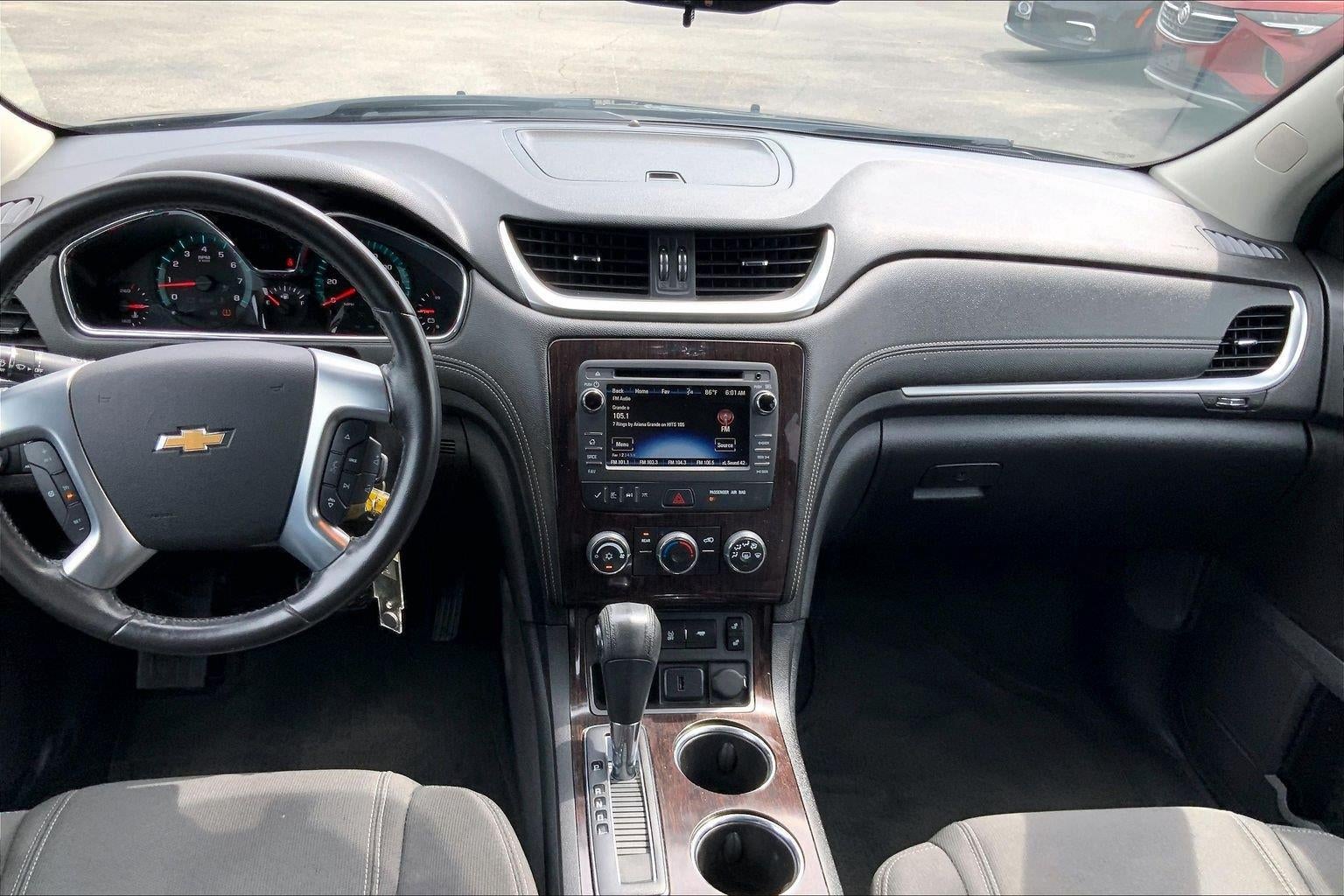 2017 Chevrolet Traverse LT