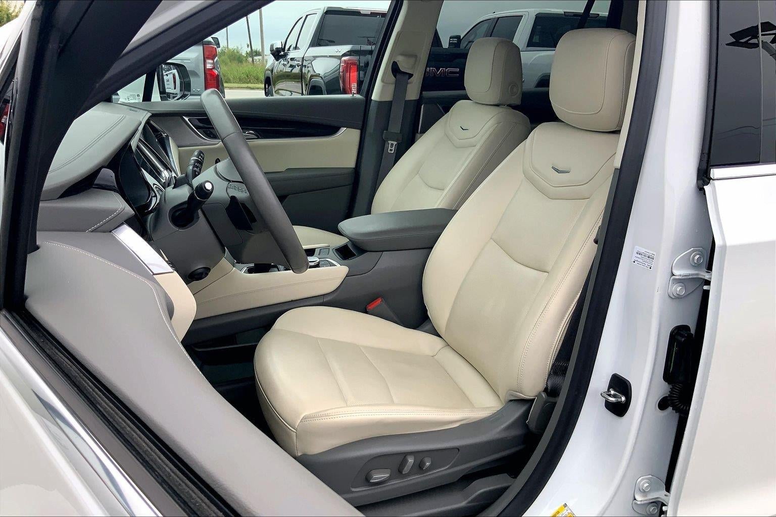 2023 Cadillac XT6 AWD Premium Luxury