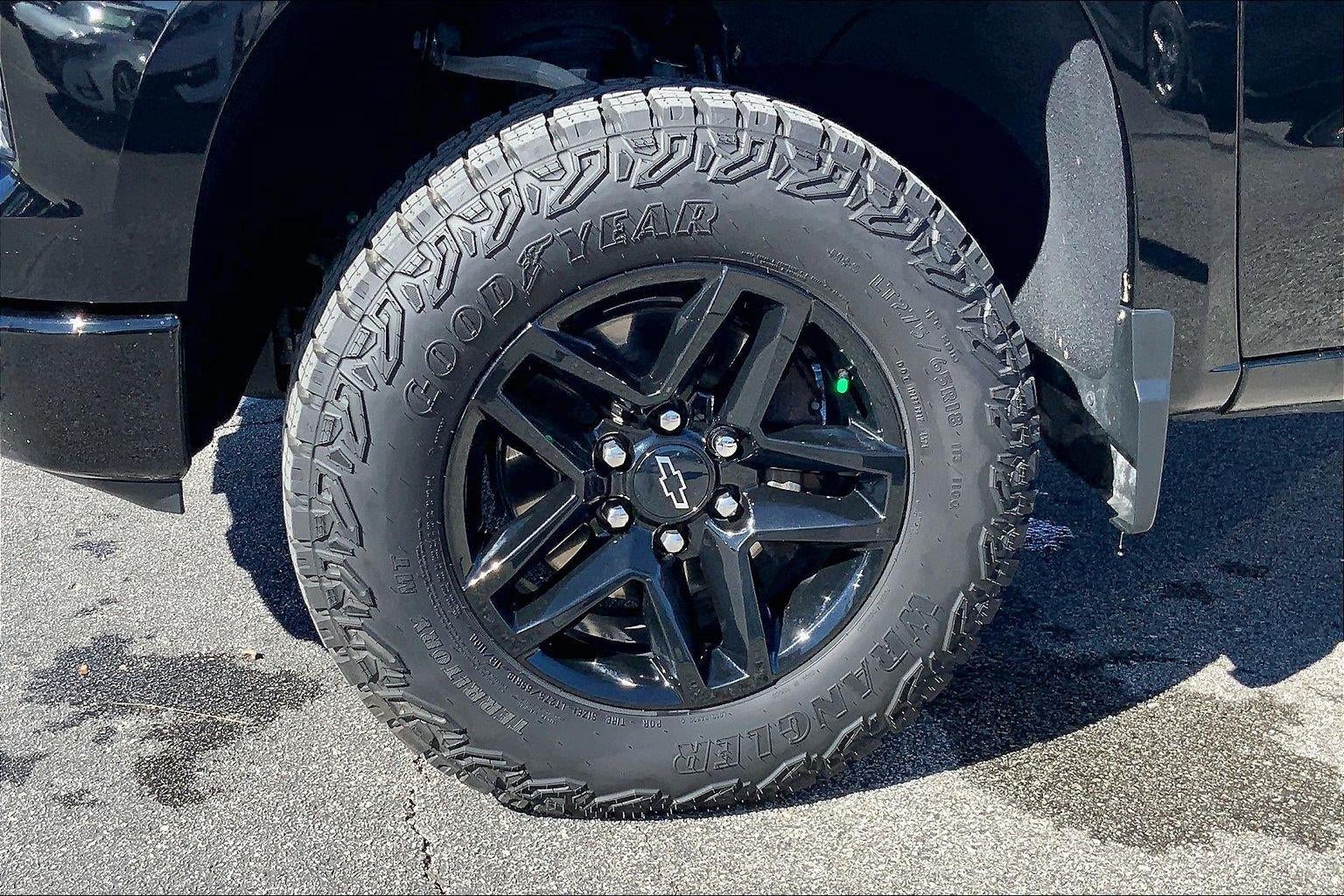 2025 Chevrolet Silverado 1500 Custom Trail Boss