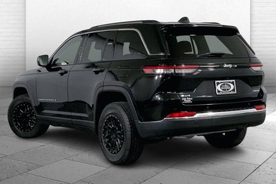 2023 Jeep Grand Cherokee Laredo
