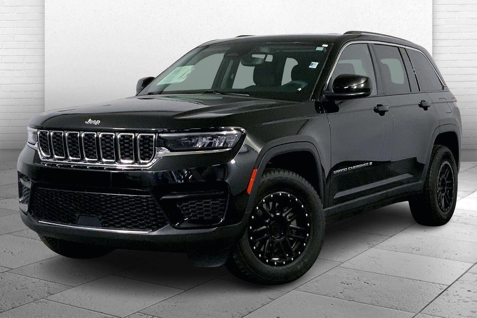 2023 Jeep Grand Cherokee Laredo
