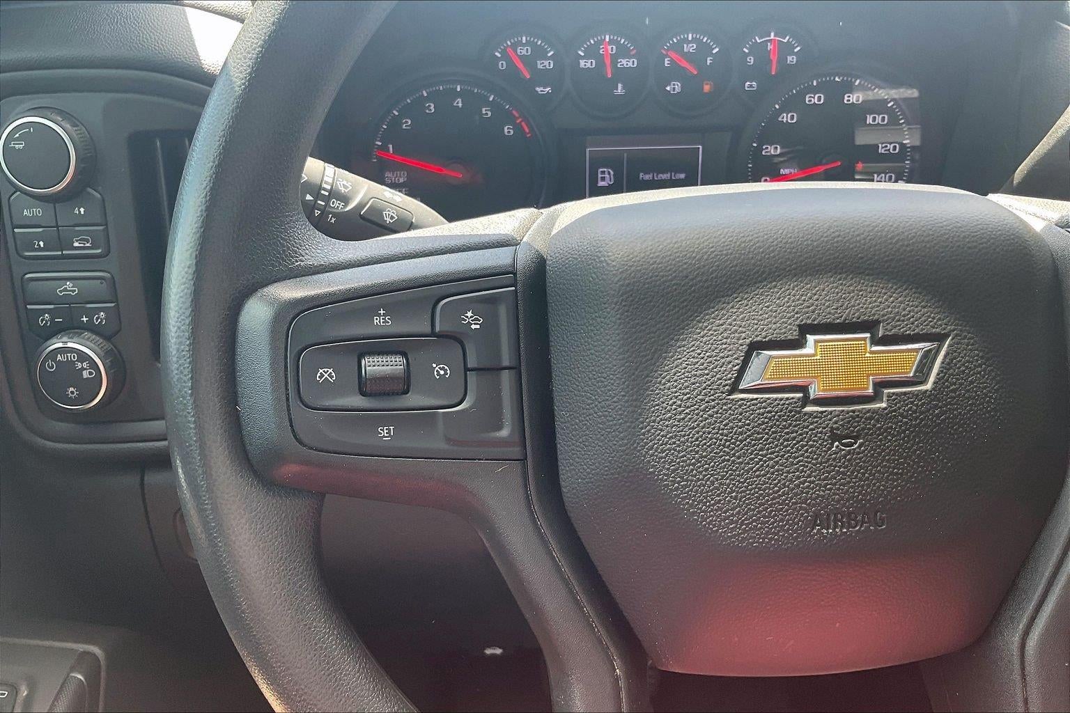 2025 Chevrolet Silverado 1500 Custom