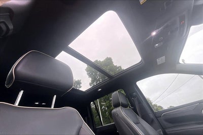 2023 GMC Yukon XL SLT