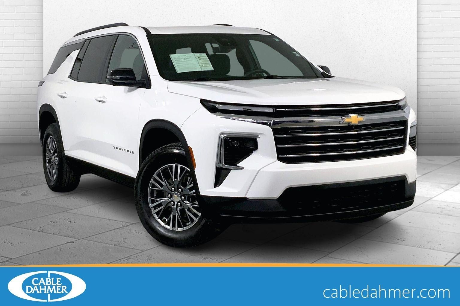 2024 Chevrolet Traverse LT