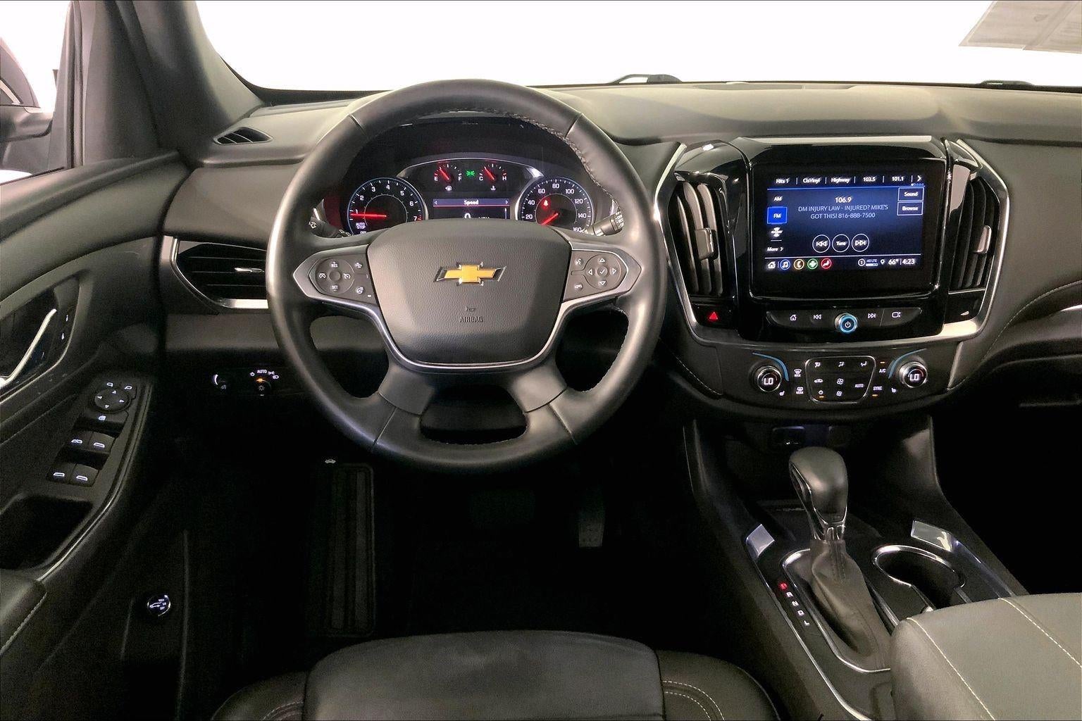 2023 Chevrolet Traverse LT Leather