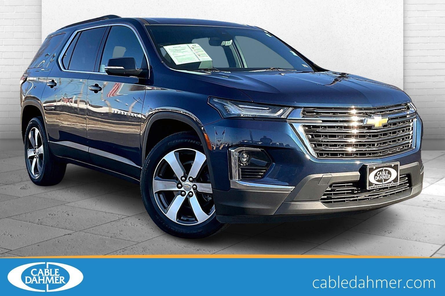 2022 Chevrolet Traverse LT Leather