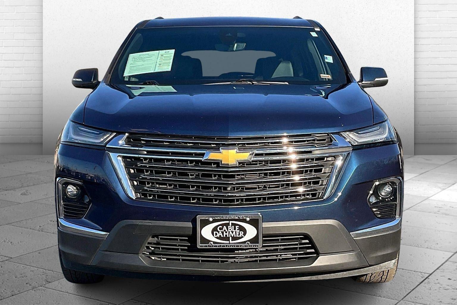 2022 Chevrolet Traverse LT Leather