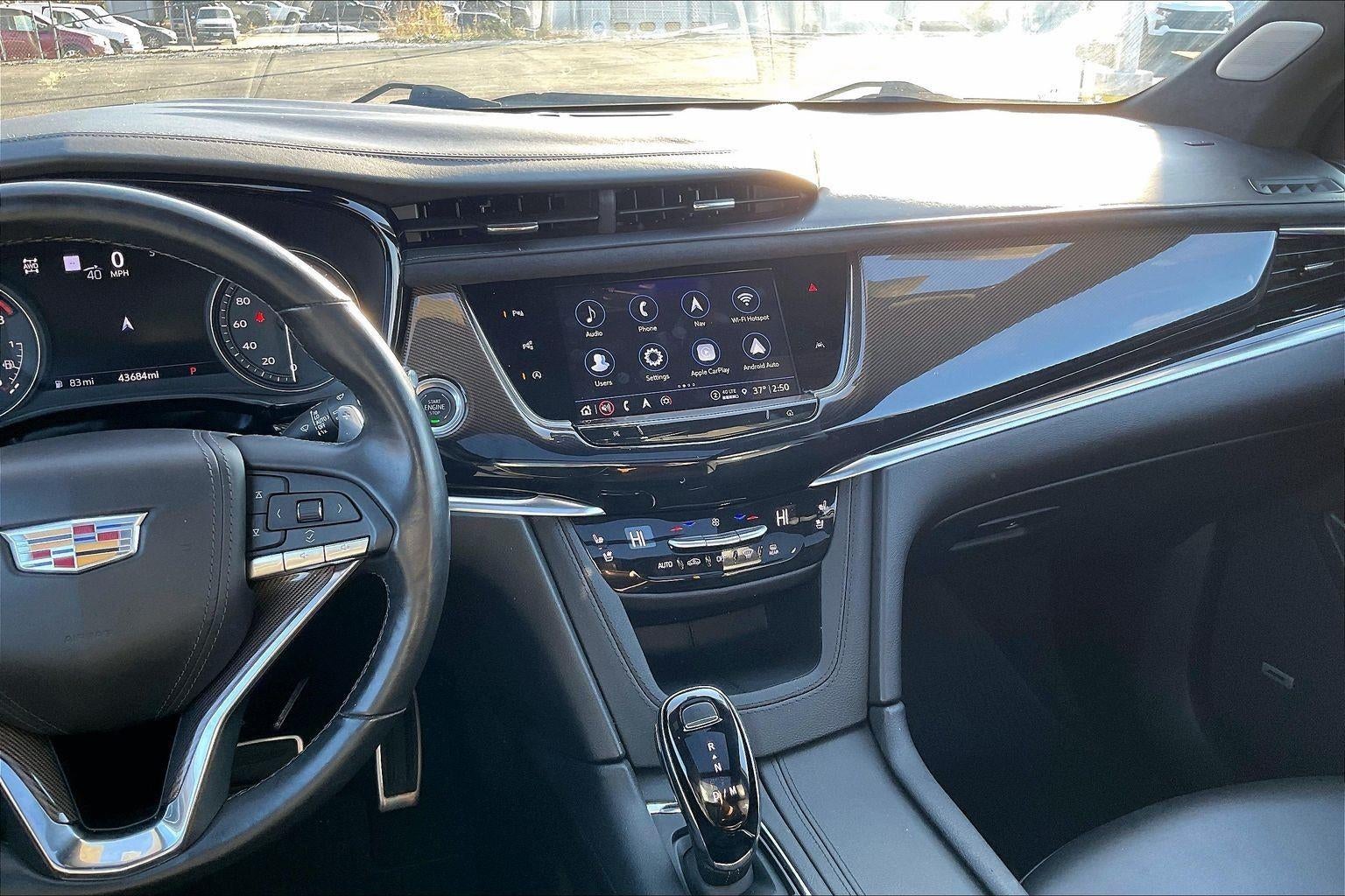 2024 Cadillac XT6 Sport