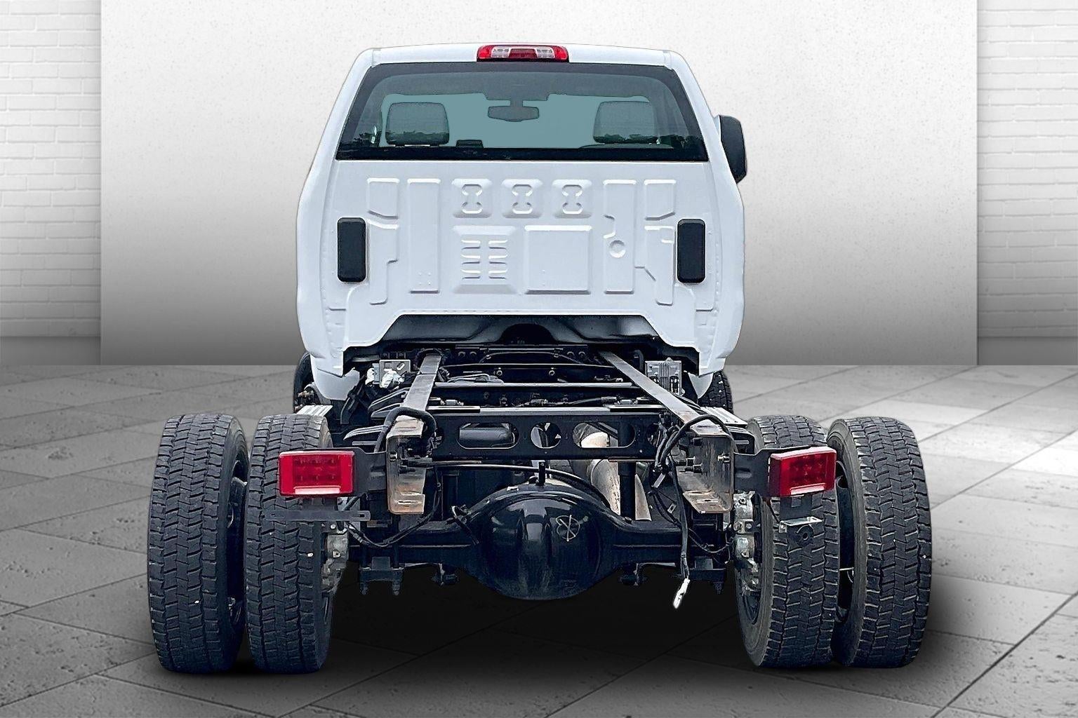 2023 Chevrolet Silverado 5500 HD Work Truck