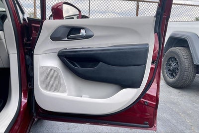 2021 Chrysler Pacifica Touring L