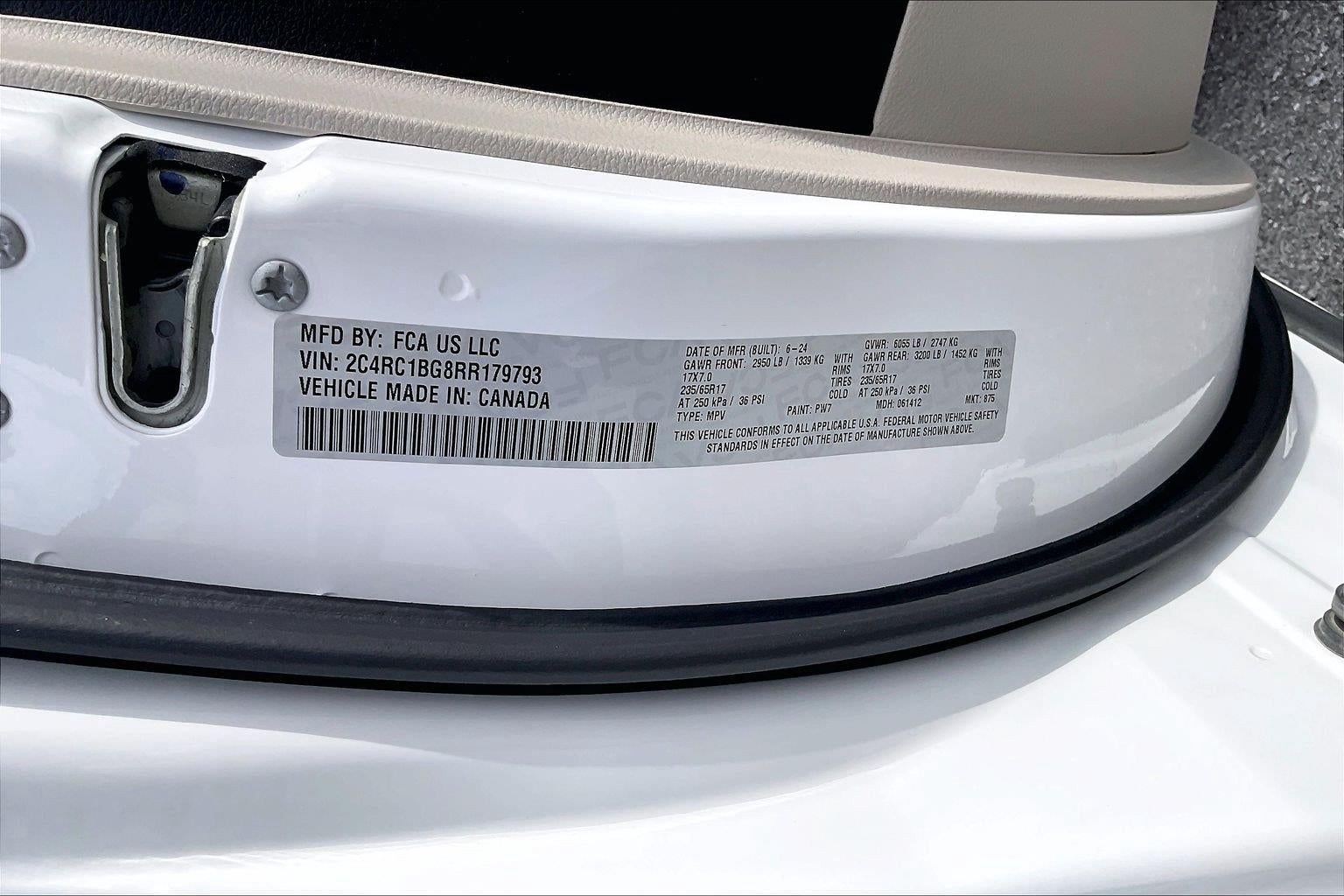 2024 Chrysler Pacifica Touring L