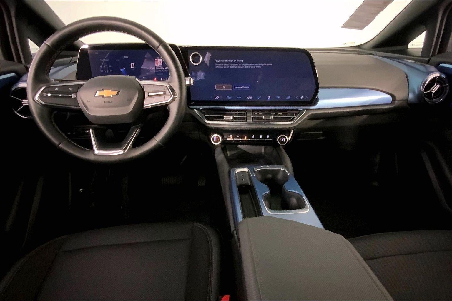 2025 Chevrolet Equinox EV LT