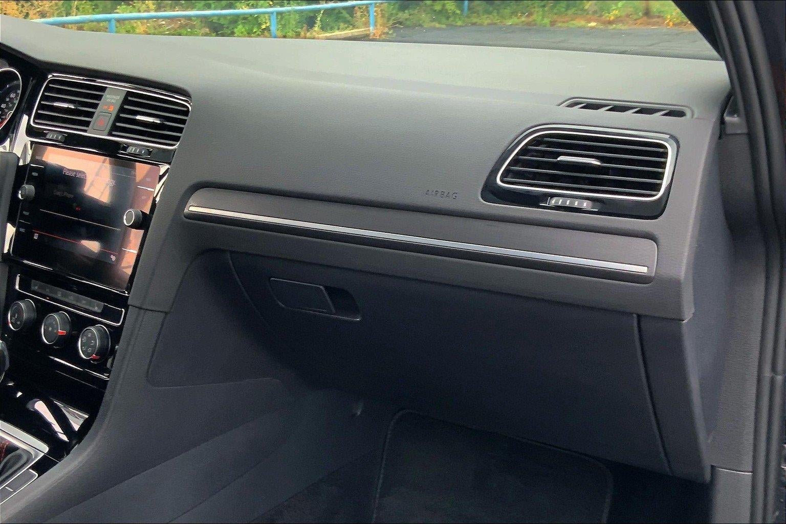 2021 Volkswagen Golf GTI S
