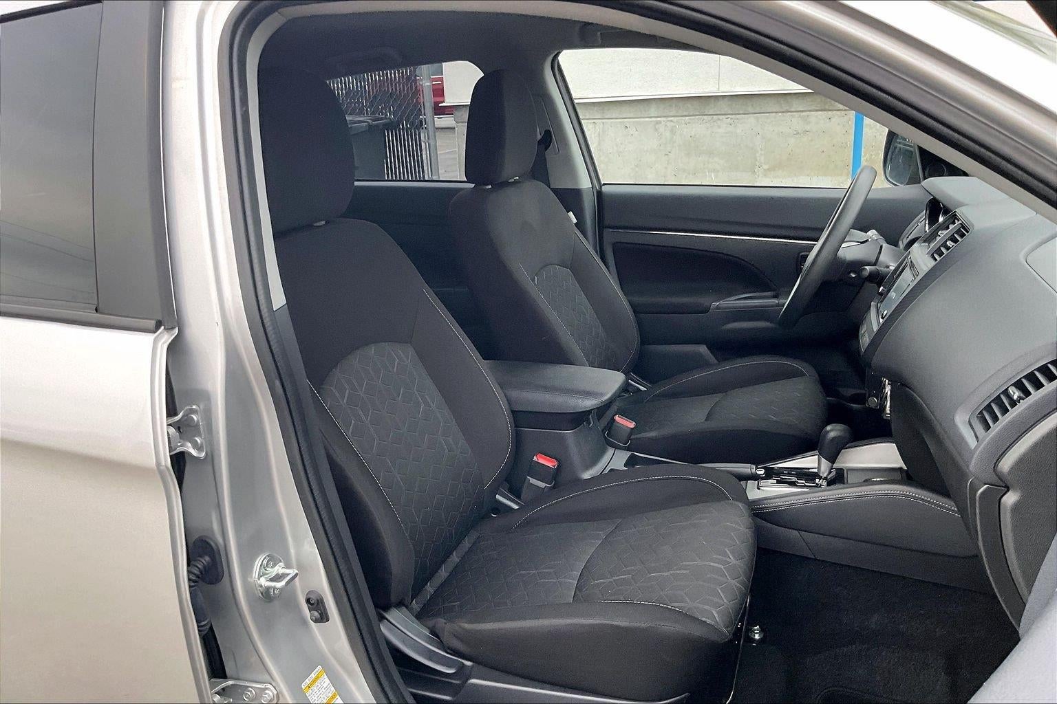 2025 Mitsubishi Outlander Sport S