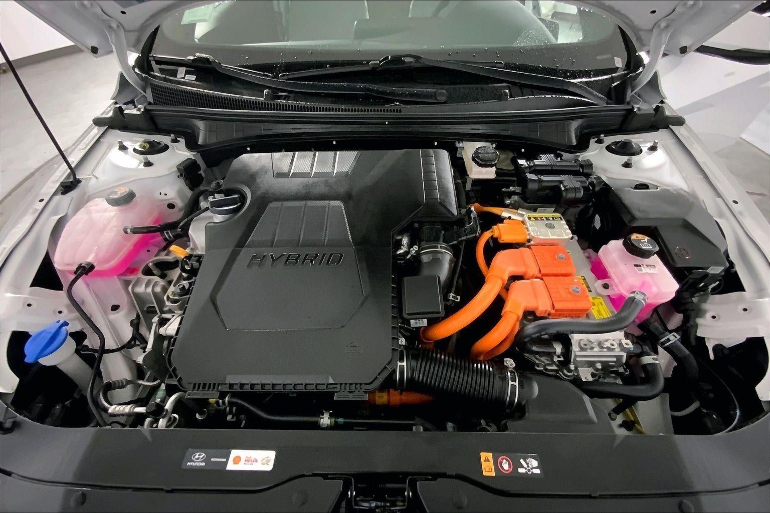 2025 Hyundai Elantra Hybrid Limited