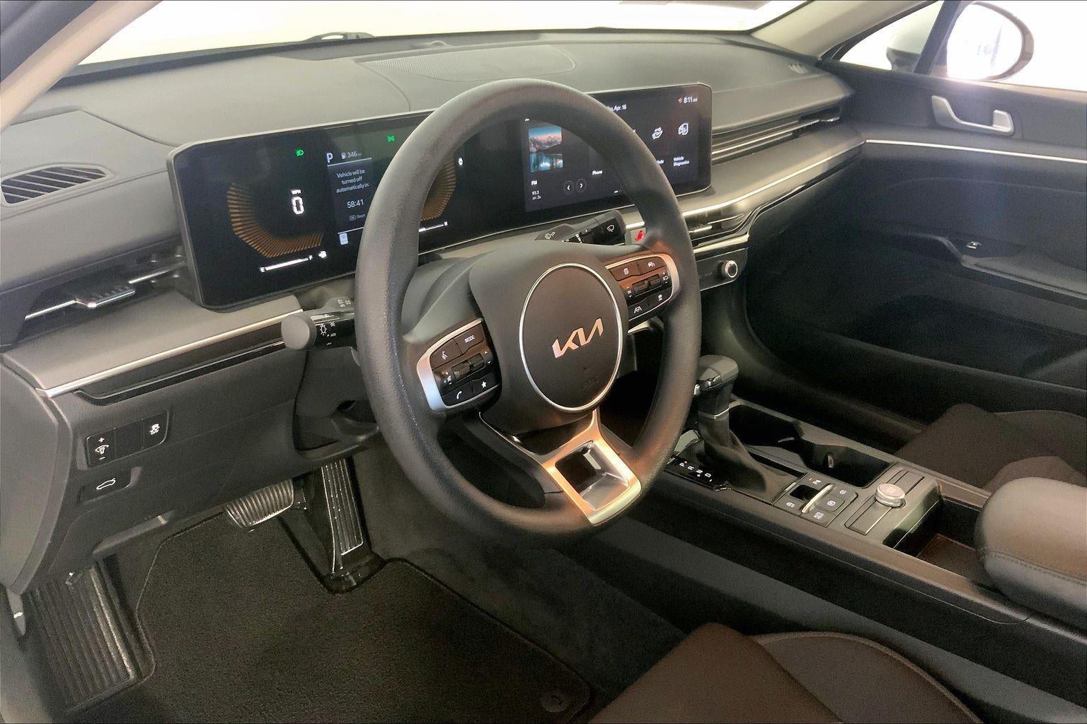 2025 Kia K5 LXS