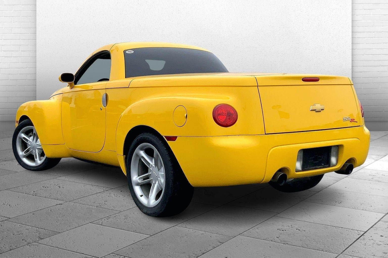 2004 Chevrolet SSR LS