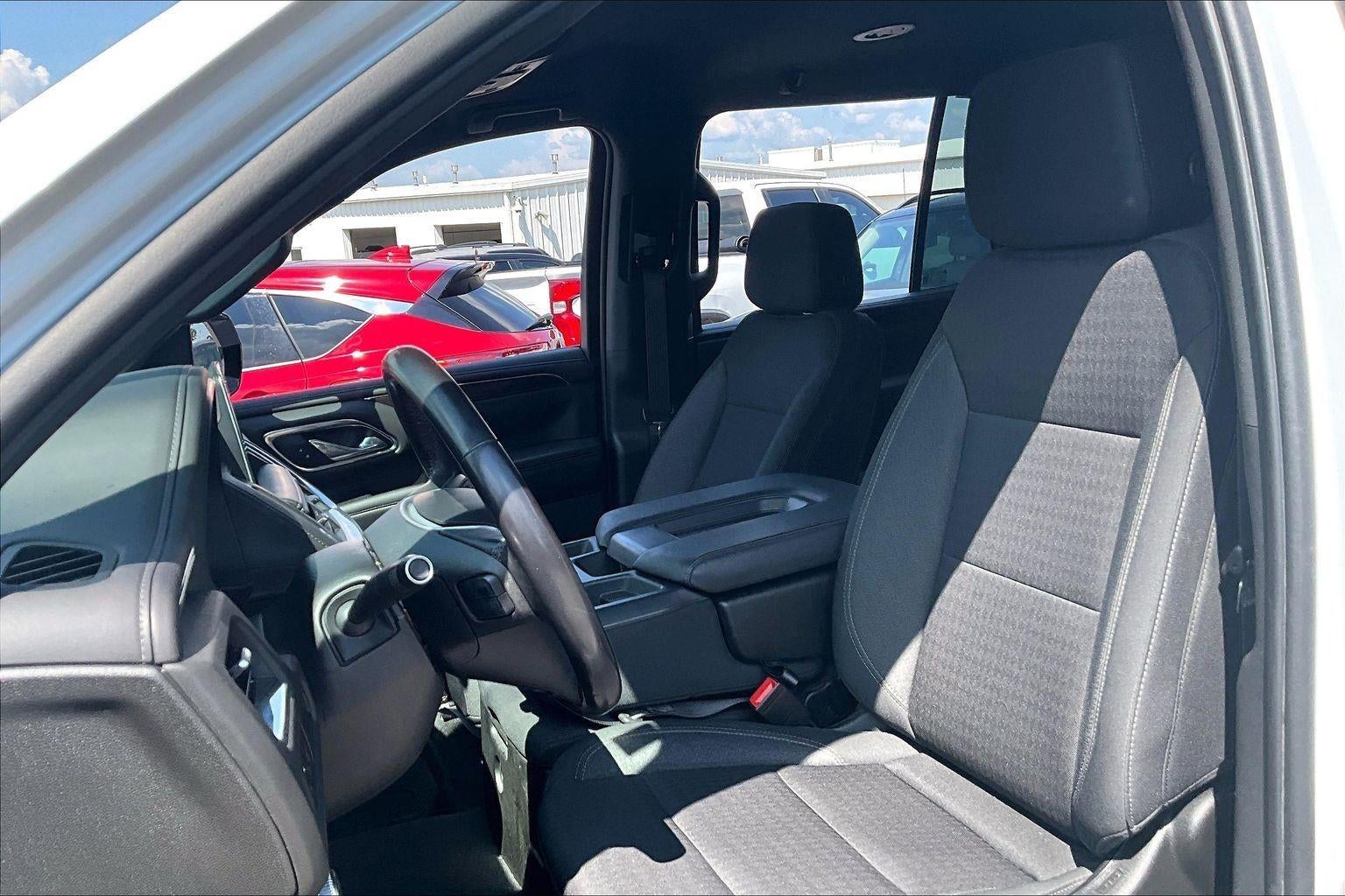 2023 GMC Yukon SLE