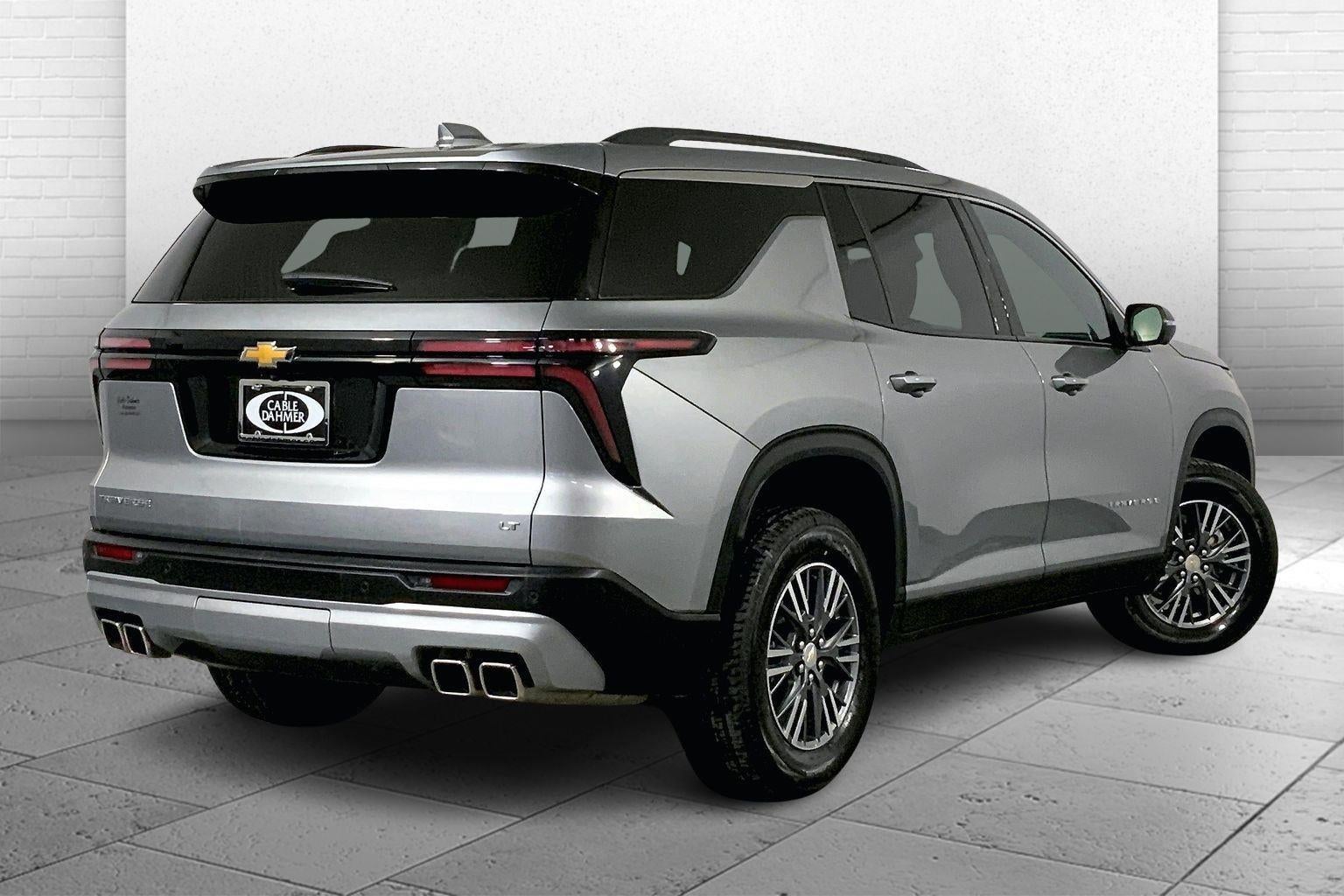 2024 Chevrolet Traverse LT