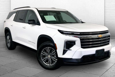 2024 Chevrolet Traverse LT