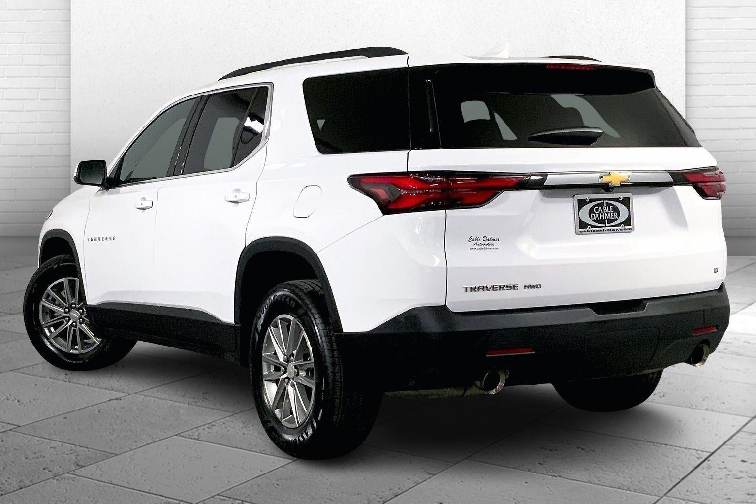 2023 Chevrolet Traverse LT Cloth