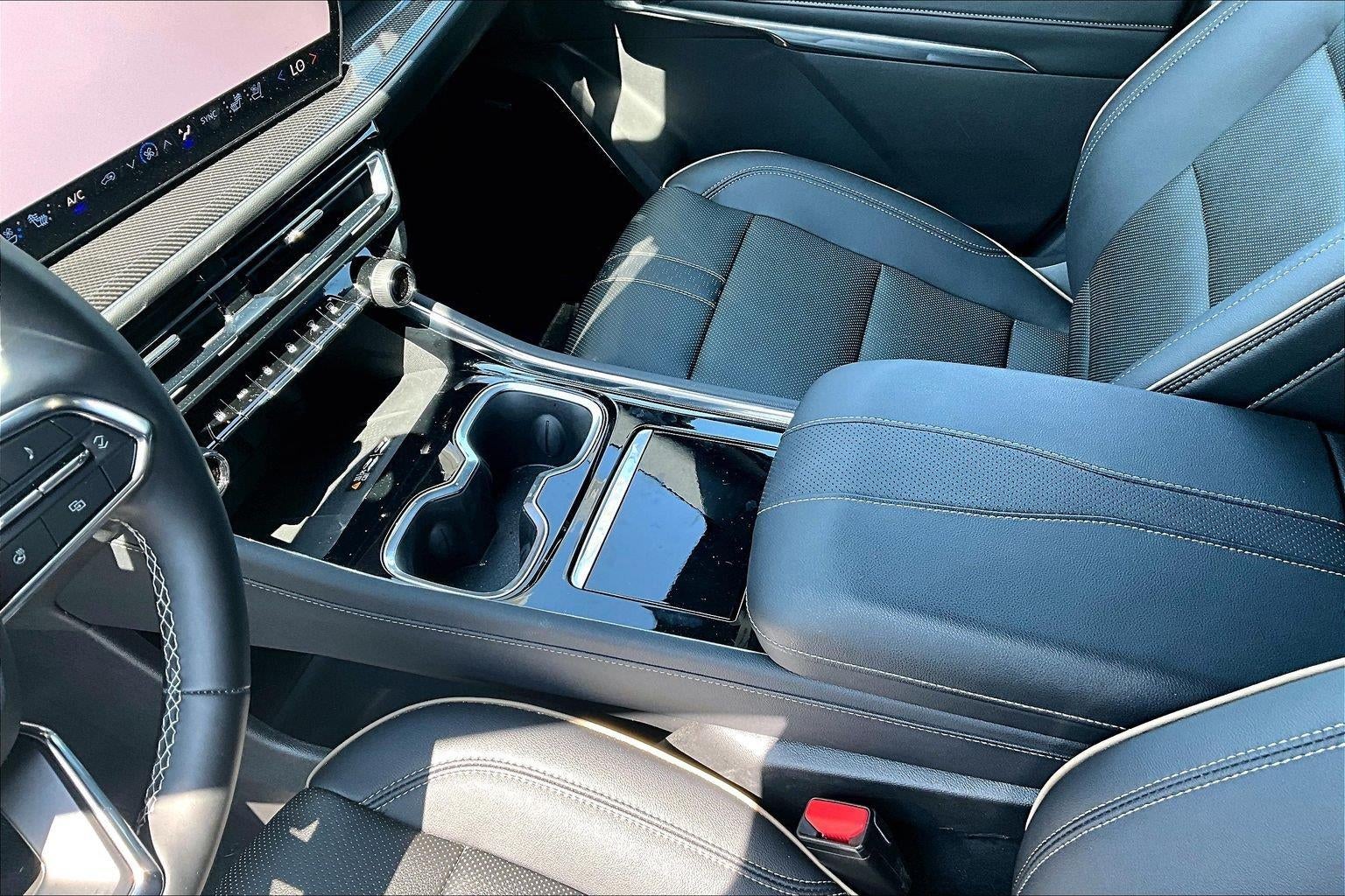 2025 Chevrolet Traverse High Country