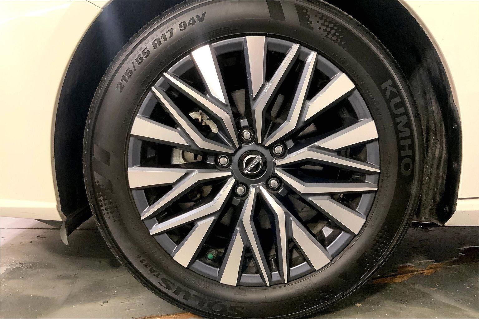 2025 Nissan Altima SV