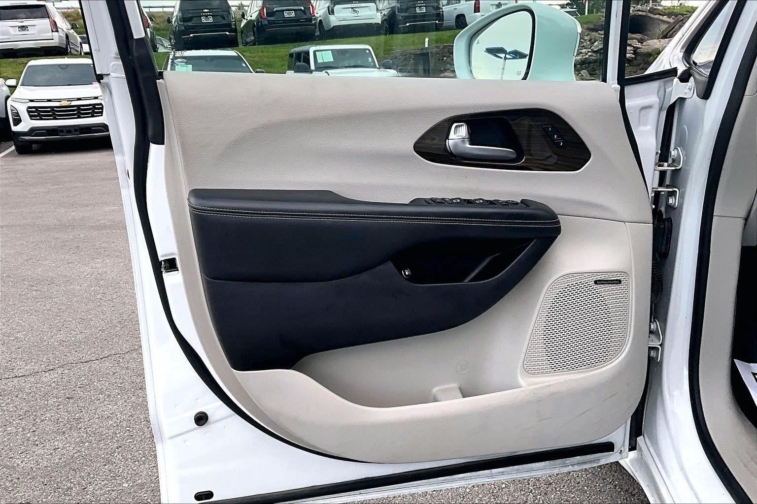 2021 Chrysler Pacifica Hybrid Limited