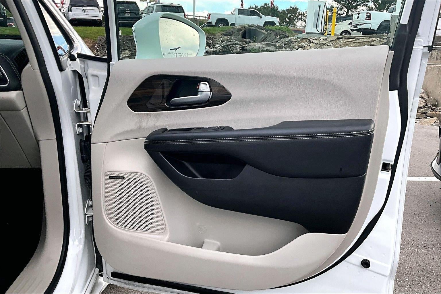 2021 Chrysler Pacifica Hybrid Limited