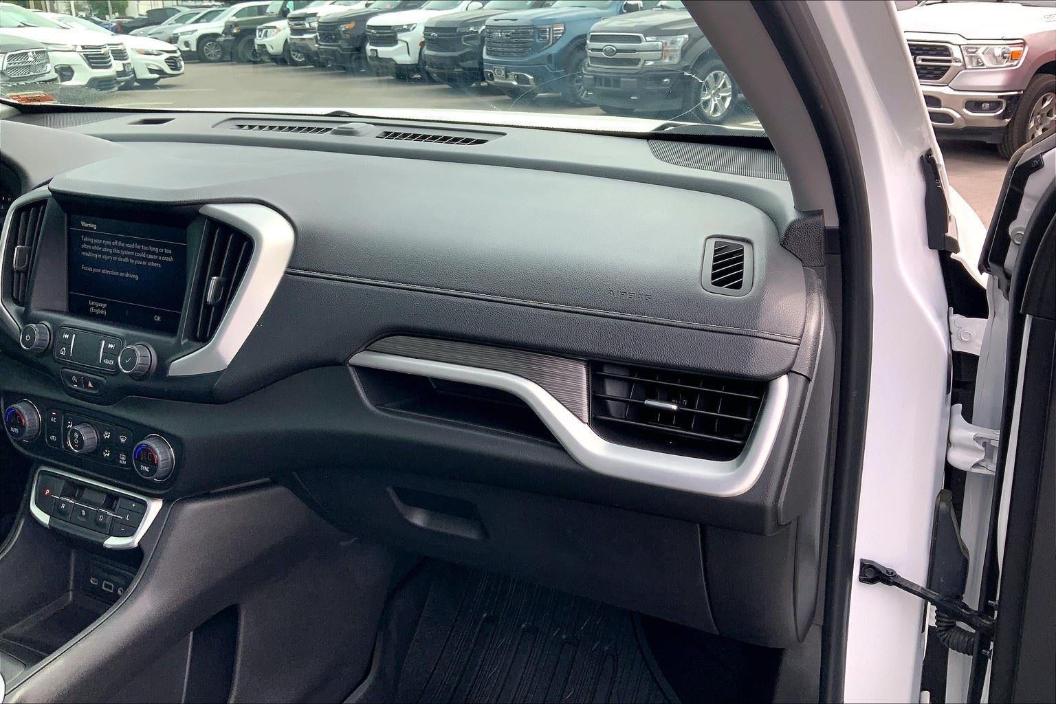 2022 GMC Terrain SLE