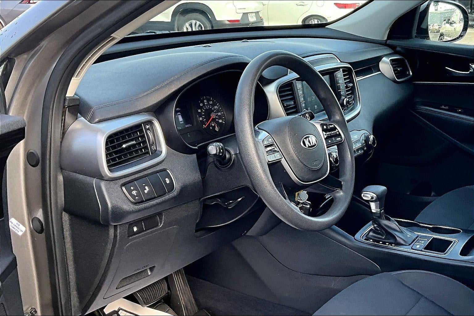 2019 Kia Sorento LX