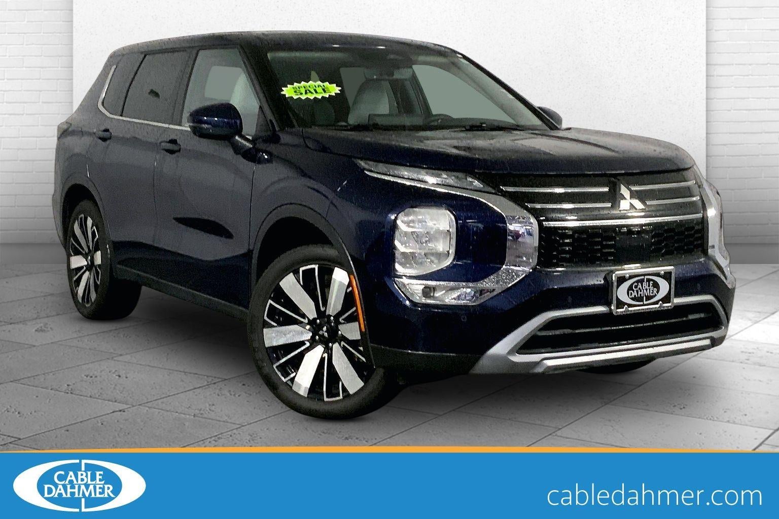2025 Mitsubishi Outlander SE
