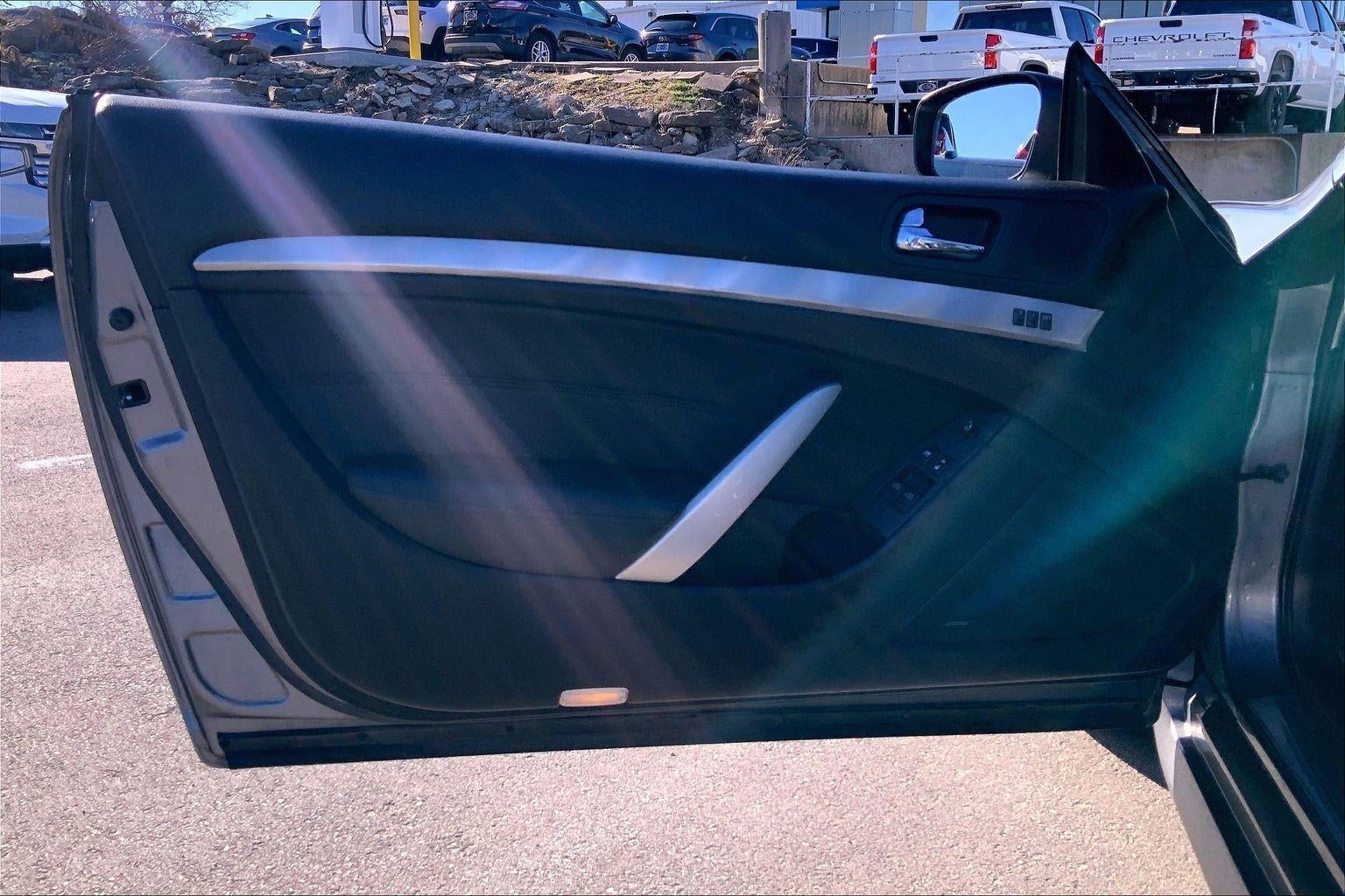 2013 INFINITI G37 Coupe x