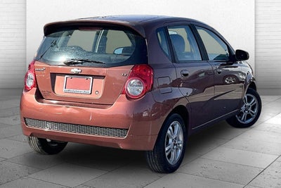 2011 Chevrolet Aveo LT w/1LT