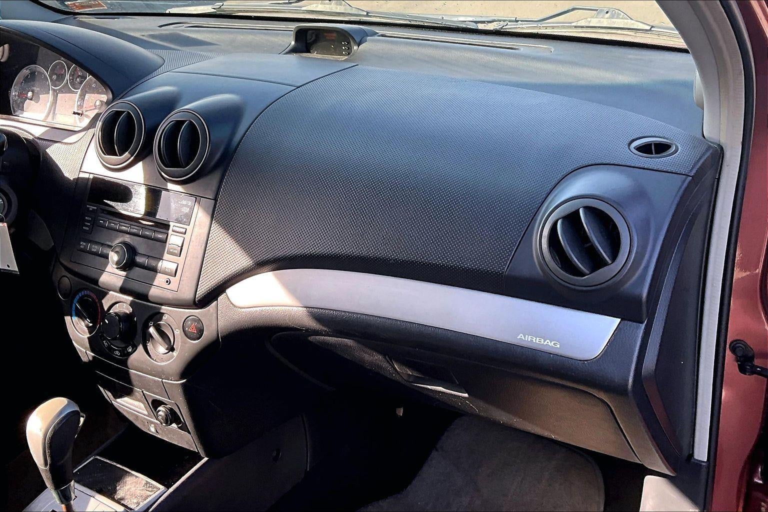 2011 Chevrolet Aveo LT w/1LT