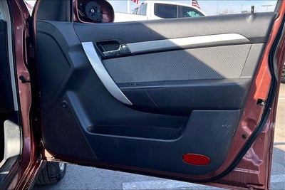 2011 Chevrolet Aveo LT w/1LT