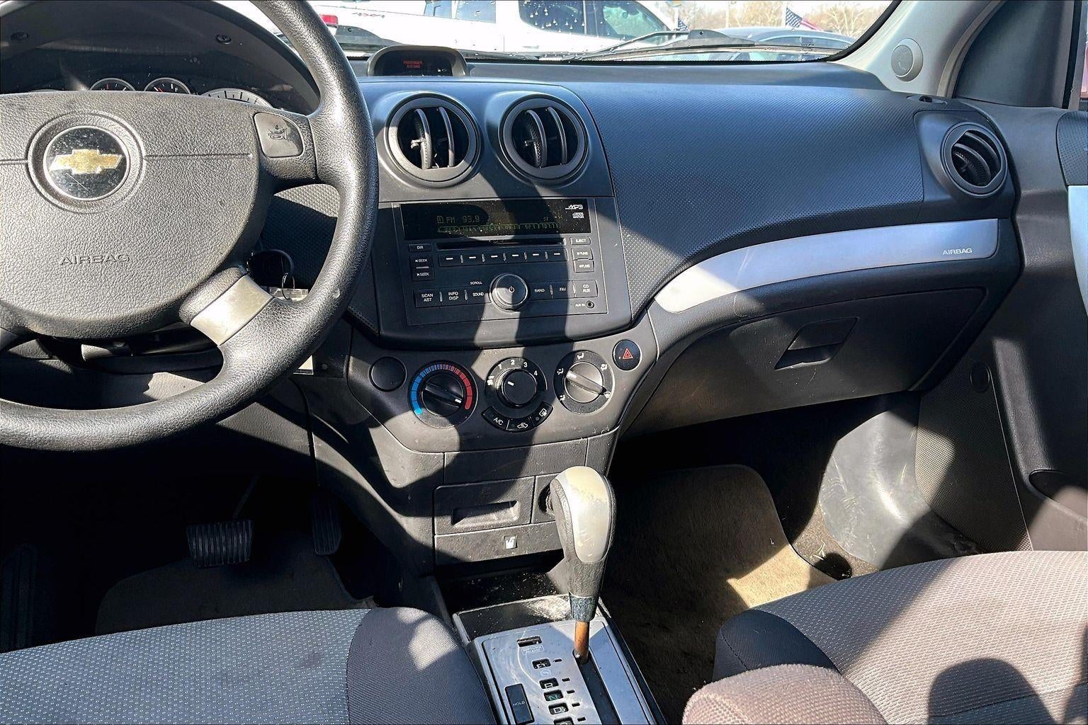 2011 Chevrolet Aveo LT w/1LT