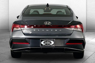 2025 Hyundai Elantra SEL Convenience