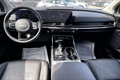 2025 Kia Carnival SX