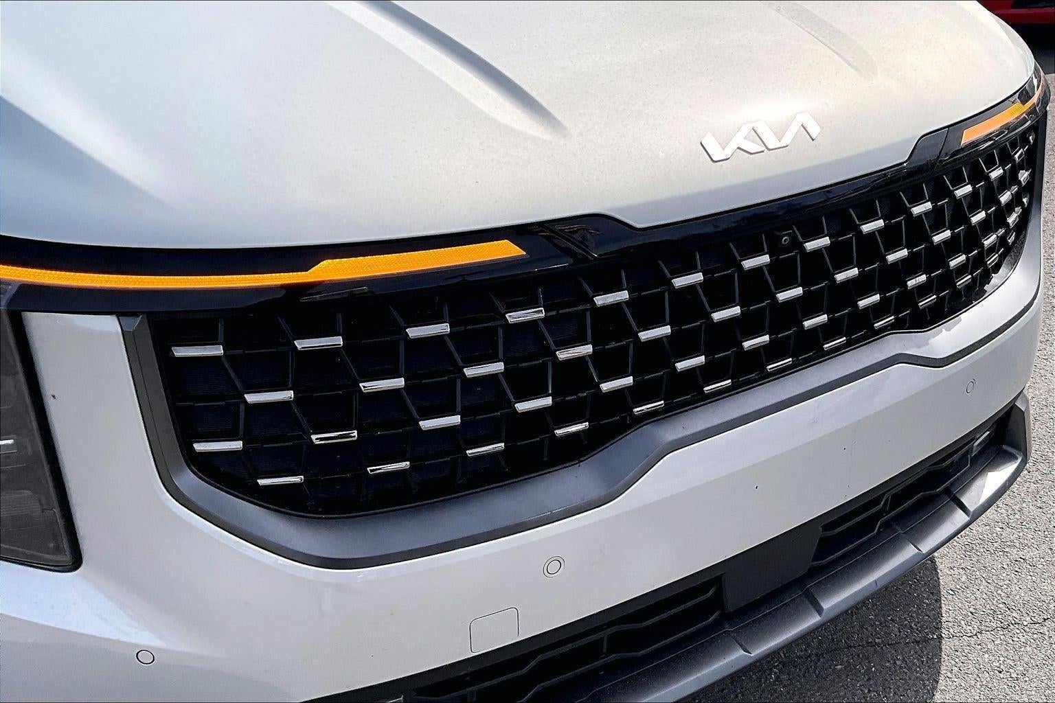 2025 Kia Carnival SX