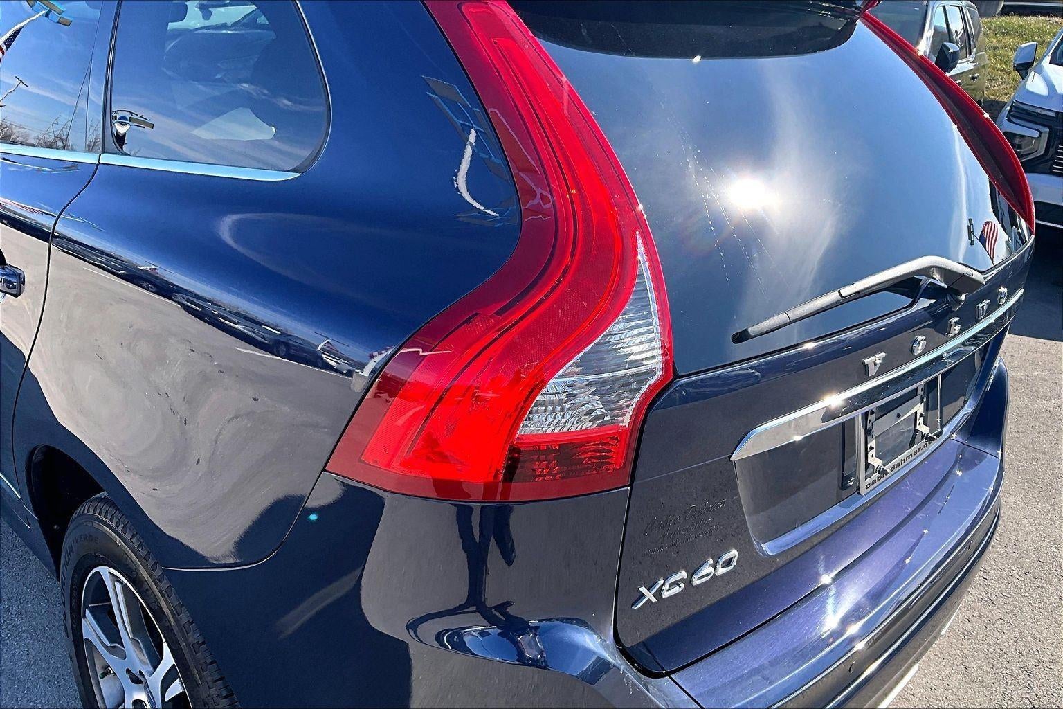 2015 Volvo XC60 T6 Platinum