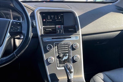 2015 Volvo XC60 T6 Platinum