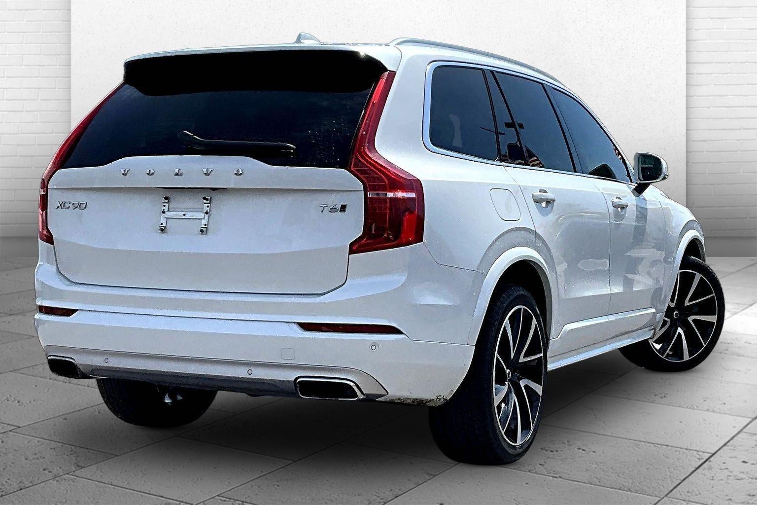 2021 Volvo XC90 Momentum