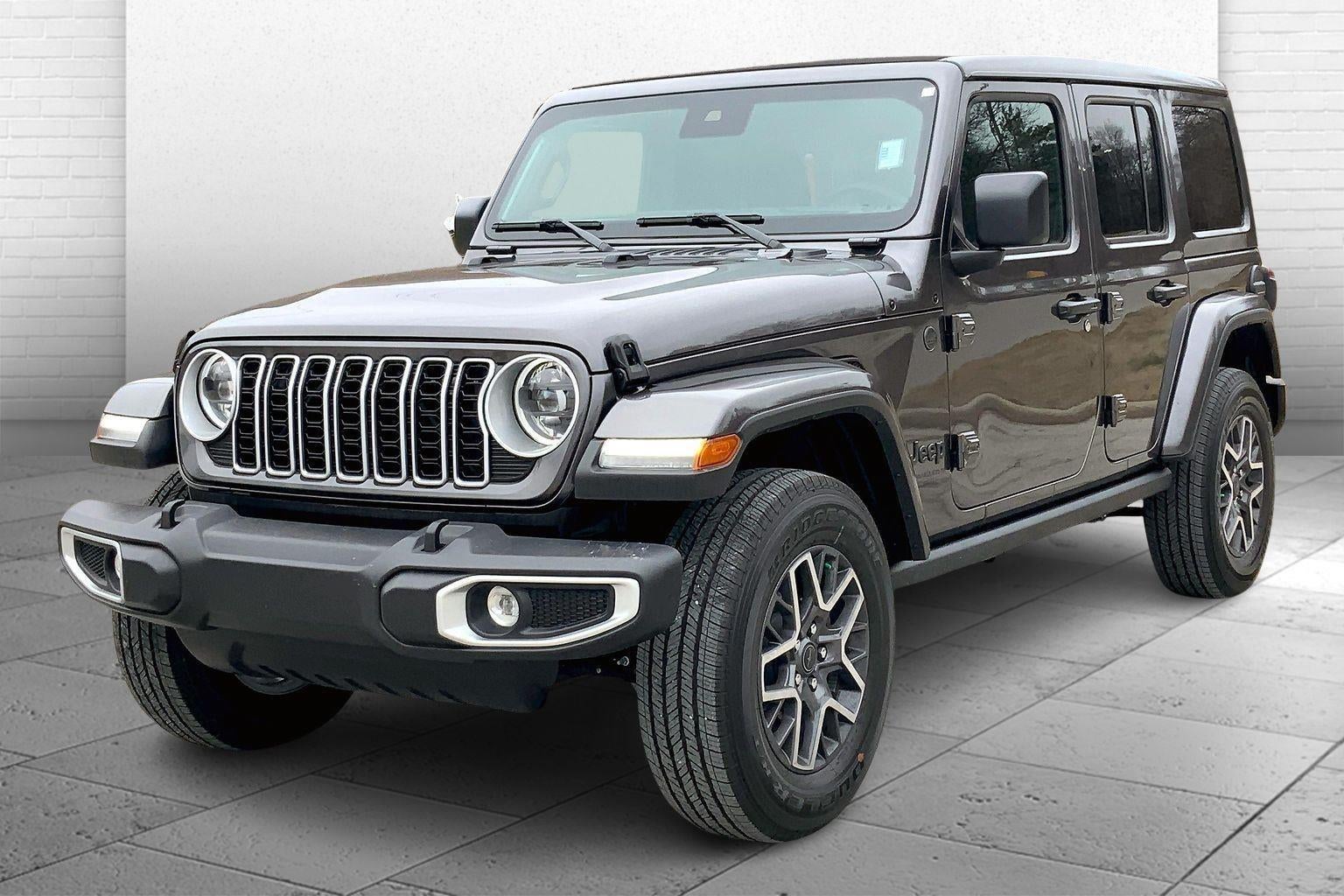2025 Jeep Wrangler 4-Door Sahara 4x4