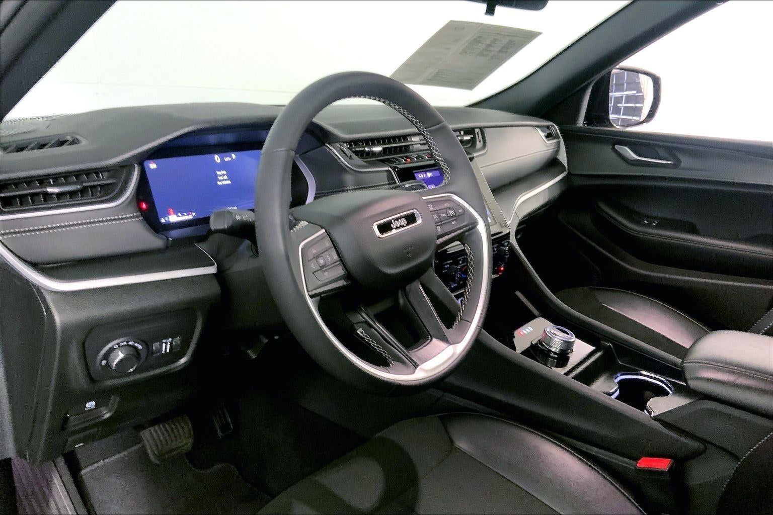 2025 Jeep Grand Cherokee Altitude 4x4