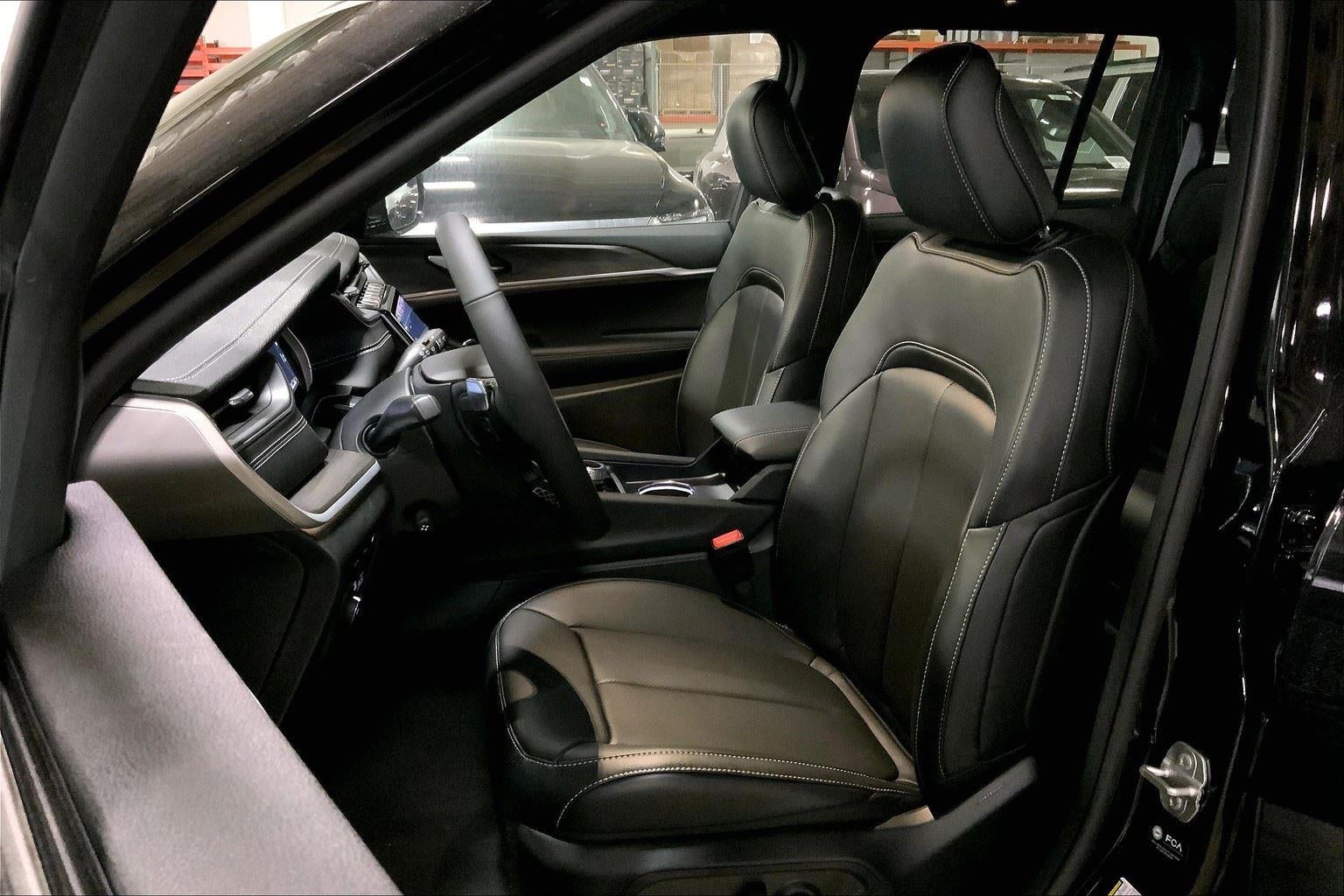 2025 Jeep Grand Cherokee 4xe 4x4